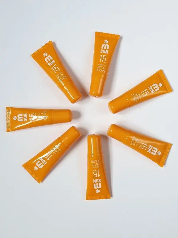 Smooth, soft & protected lips Smooth, soft & protected lips